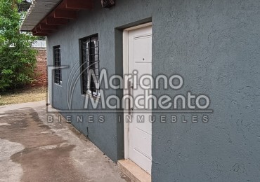 Oportunidad en Barrio Villa Adela, Casa comoda y funcional en alquiler